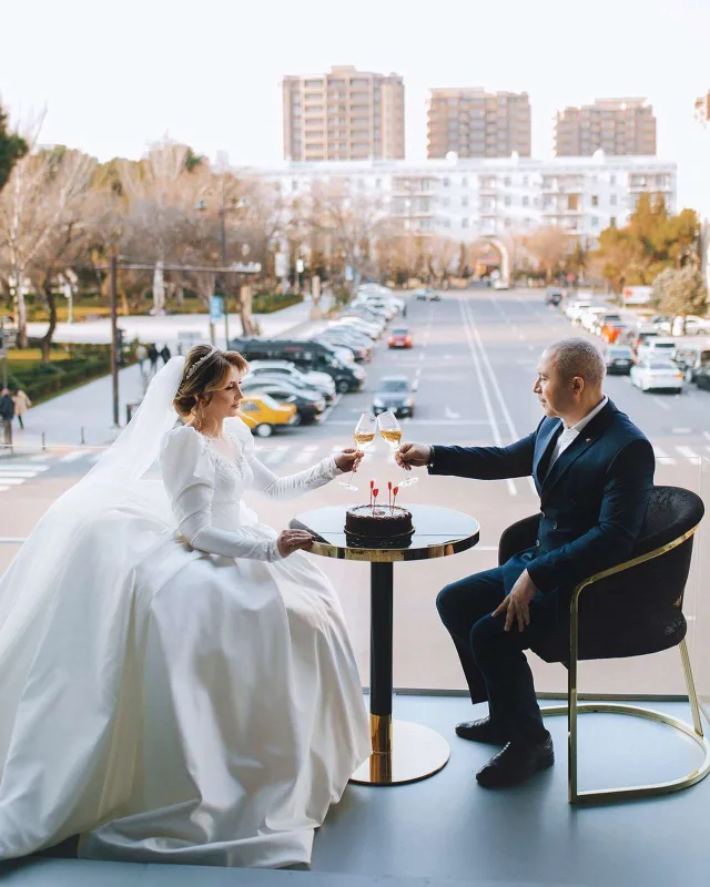 30 il sonra bəy-gəlin oldular