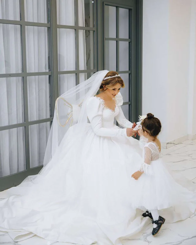 30 il sonra bəy-gəlin oldular