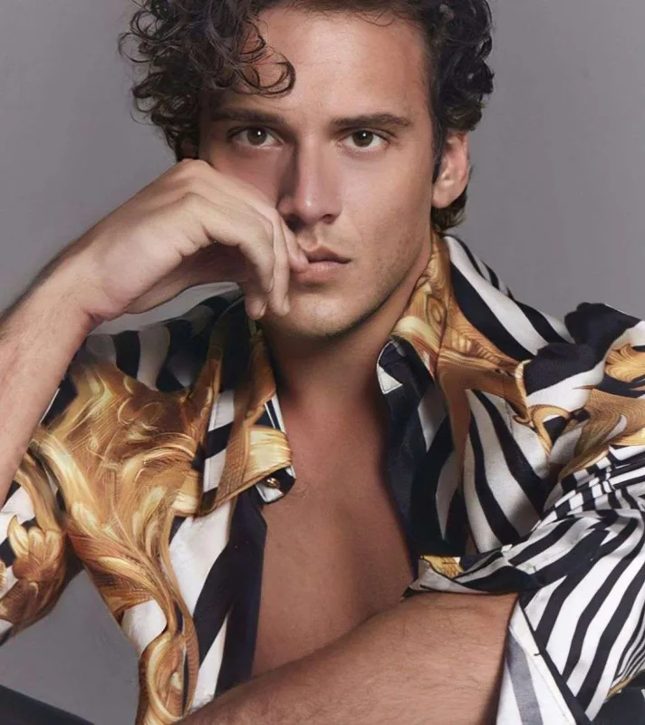 “Bu, anti-demokratik ölkələrdə olan bir qadağadır”