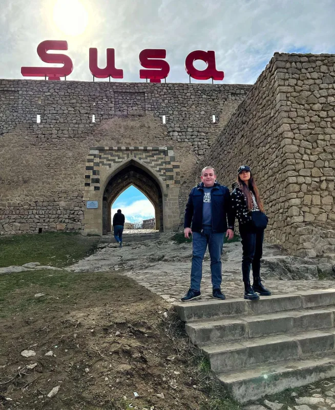 Kəmalə Şuşadan fotolarını paylaşdı