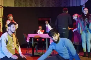 Füzuli teatrında premyera