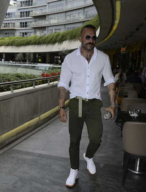 Aslı Enver sevgilisi ilə görüntüləndi