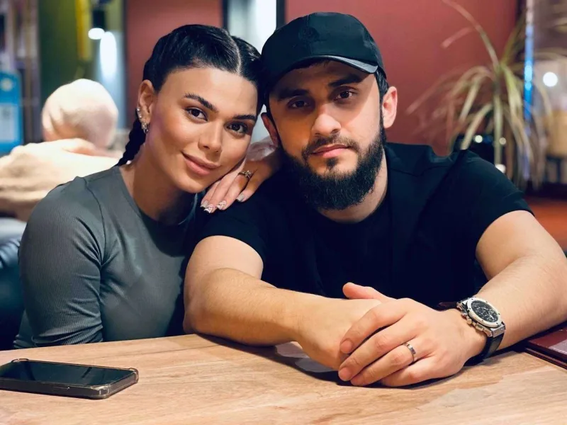 Onların iki toyu olacaq