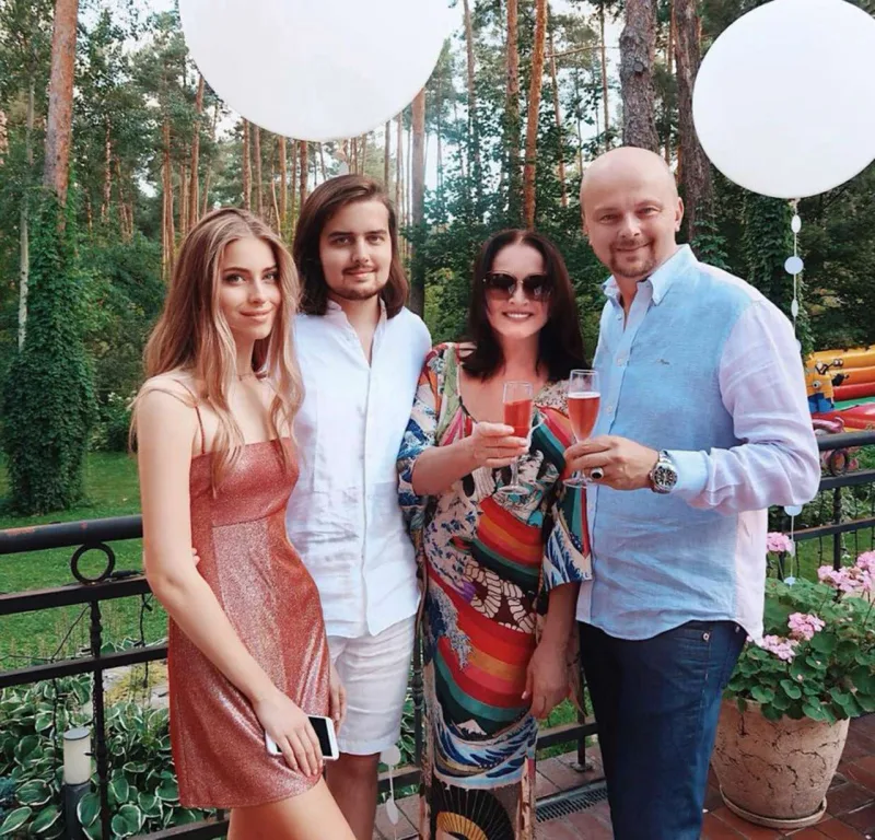 SSRİ Xalq artistinin oğlu və nəvəsi saxlanıldı