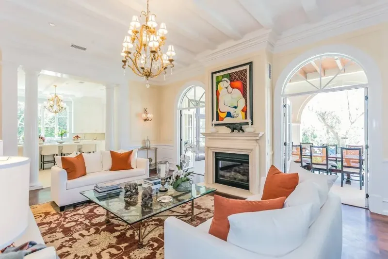 Evini 14,8 milyon dollara satır