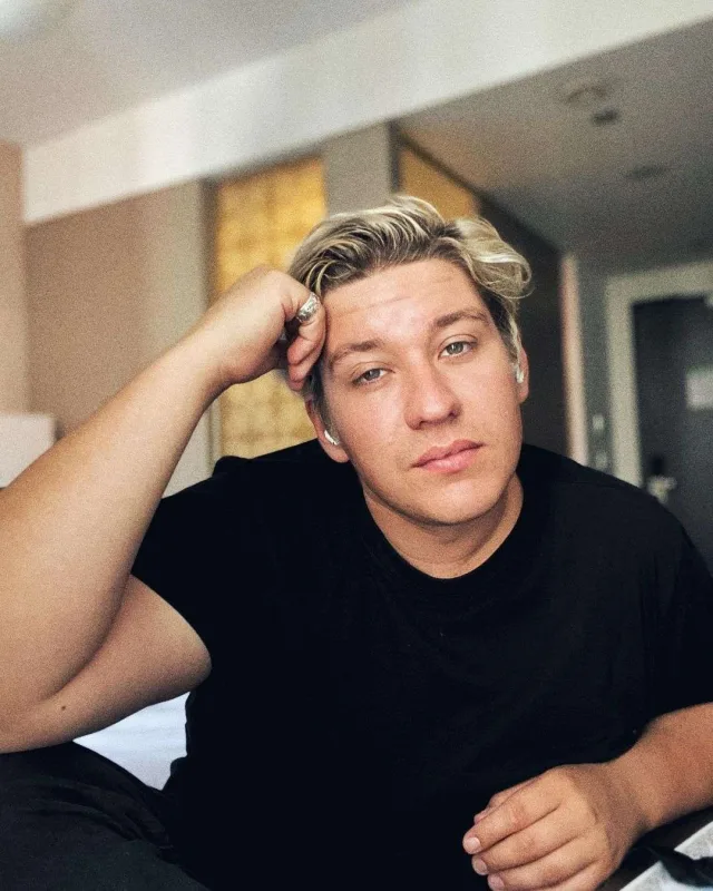 İsveçrə seçimini etdi