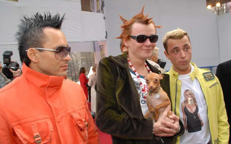 Rusiyanın məşhur müğənnisi intihar etdi