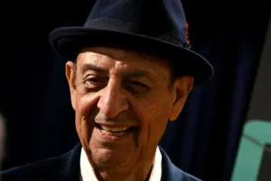 Məşhur tamaşanın aktyoru vəfat etdi