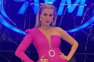 Tuğba tənqidlərə cavab verdi