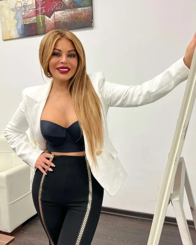 Aygün Kazımova Moskvaya necə gedib?