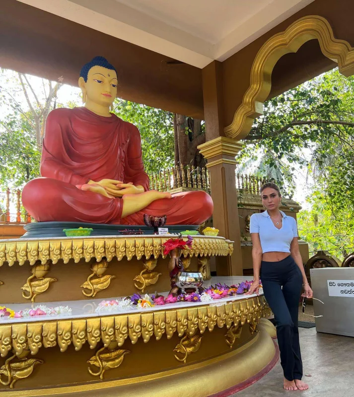 Pərvin və rəfiqələrinin Şri-Lanka tətili