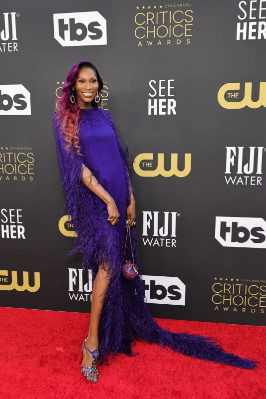 Yaradıcı siluetlər, cəsur rənglər - Dəb gecəsi