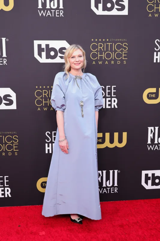 Yaradıcı siluetlər, cəsur rənglər - Dəb gecəsi