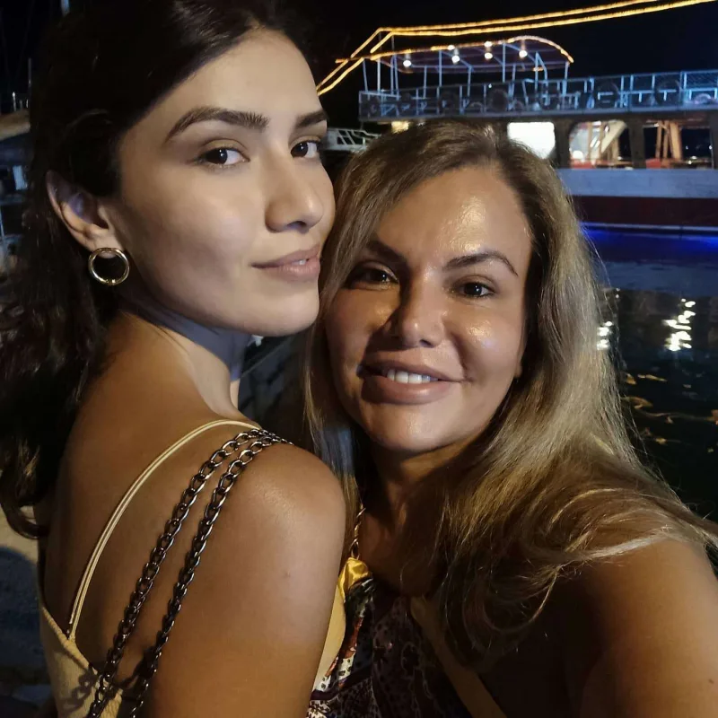 Ülviradan qızına təbrik