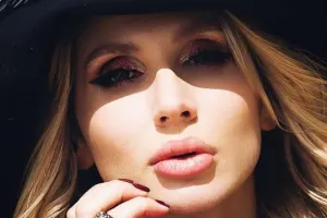 Loboda Ukrayna vətəndaşlığından imtina etdi