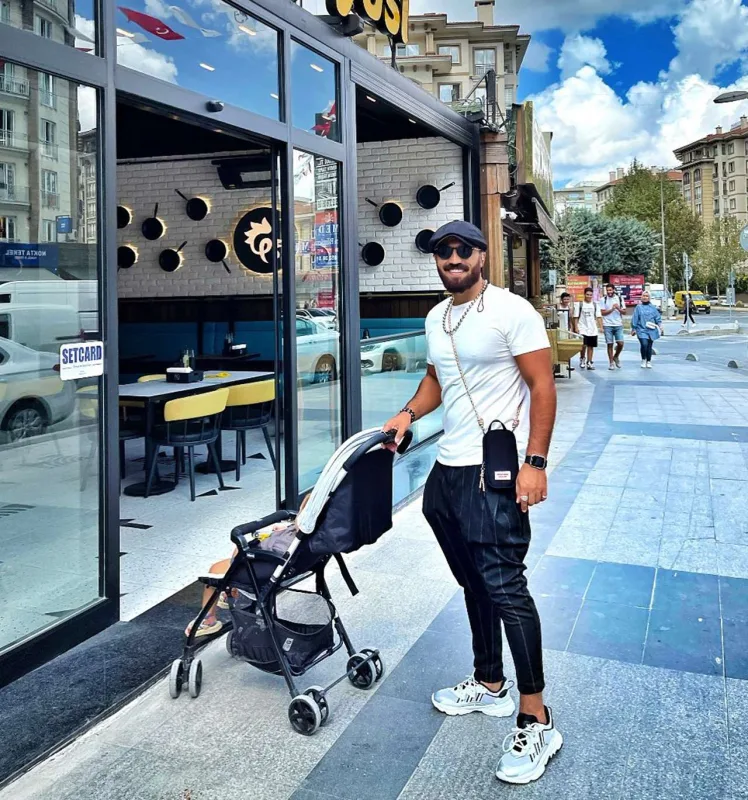 Zamiq oğluna kiçik toy edəcək