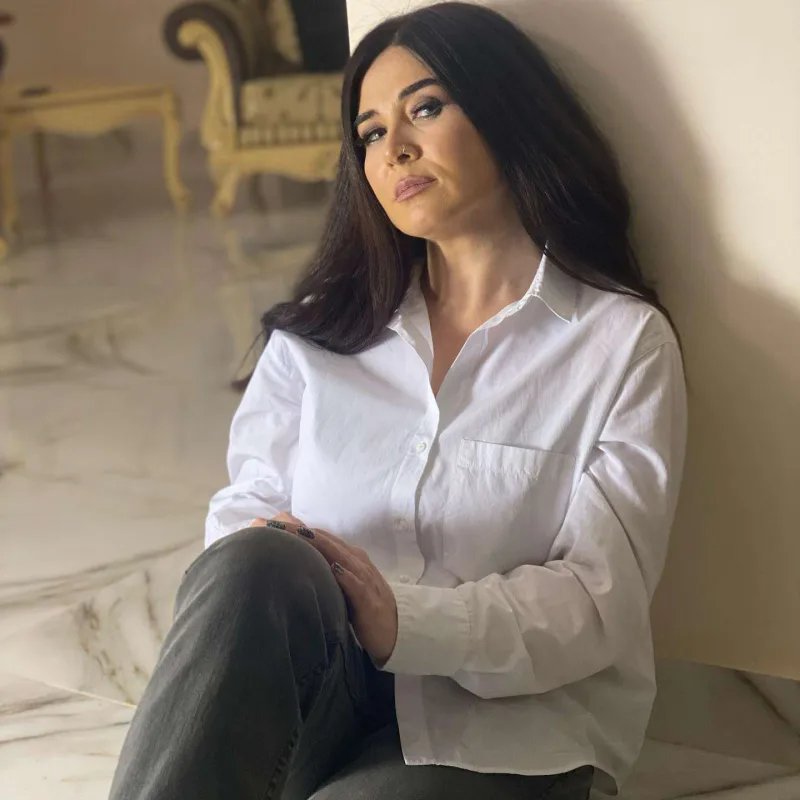 Elnarə hamiləlik xəbərindən danışdı