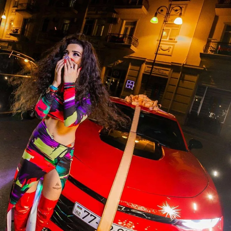 Səmranın maşınına hücum edən həbs olundu