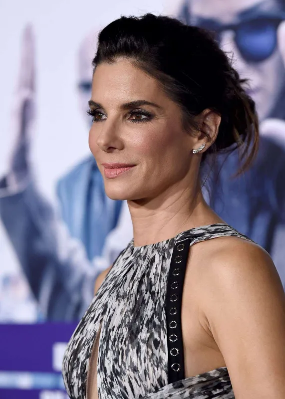 Sandra Bullok karyerasına fasilə verir