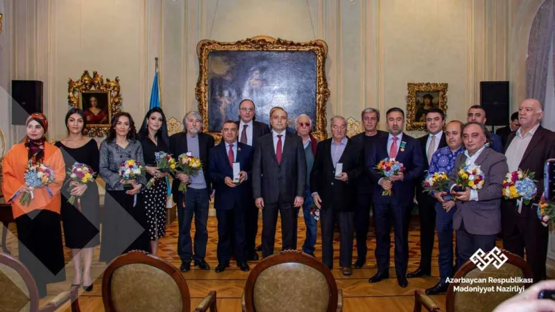 Mədəniyyət və incəsənət xadimlərinə mükafatları təqdim edildi