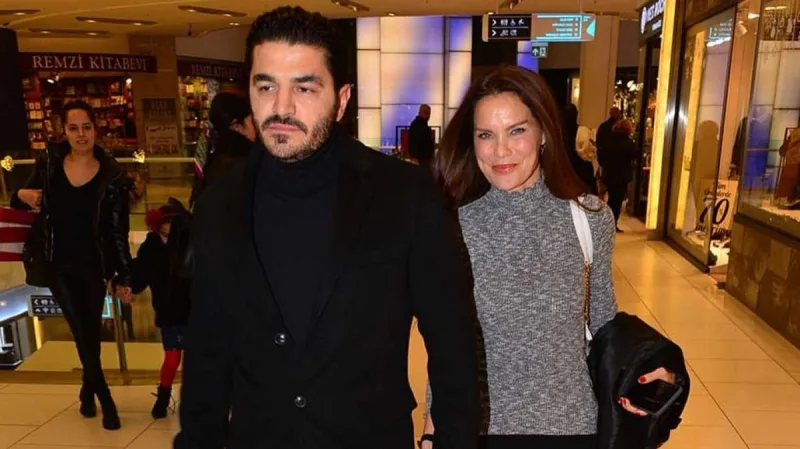 Ebru əriylə keçmişini sildi, boşanır