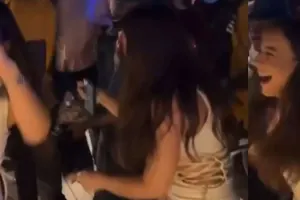 Tünzalə hindlilərlə küçədə rəqs etdi - VİDEO