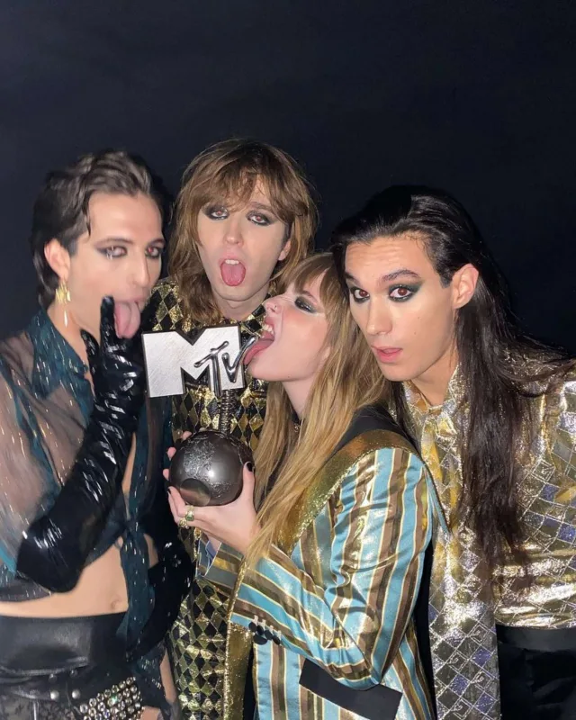 “Maneskin” Rusiyadakı konsertini təxirə saldı