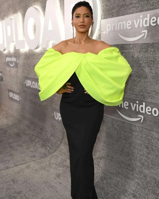 Andy Allo azərbaycanlı dizaynerin libasında