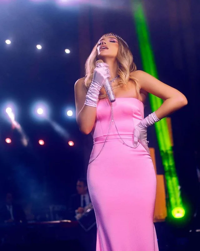 Röyanın təxirə düşən konserti nə vaxt olacaq?