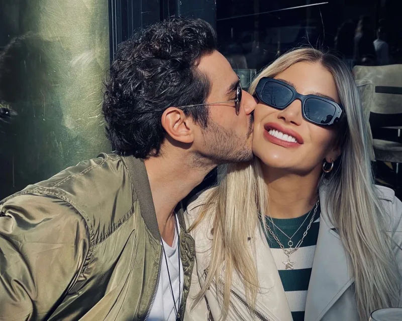 Dünən Amsterdamdaydılar, bu gün ayrıldılar