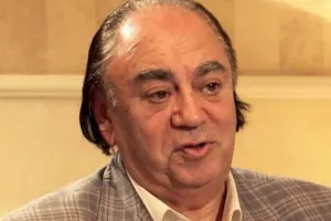 Prezident Cavan Zeynallıya ev bağışlayıb