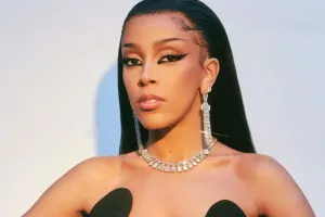 Məşhur ifaçı karyerasını bitirir