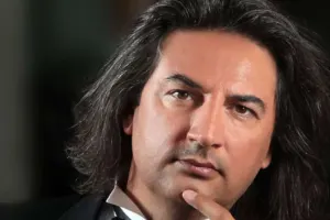 “Sezen Aksunun vəliəhdi Gülşendir”