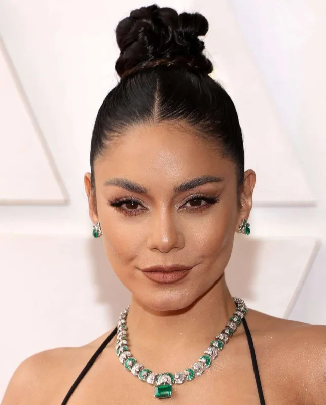 “Oskar”ın qırmızı xalçasında parıldadılar...