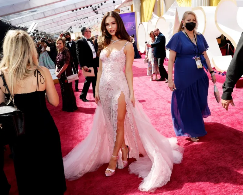 “Oskar”ın qırmızı xalçasında parıldadılar...