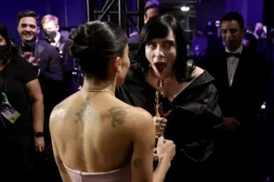 Kameralar bunları göstərmədi...