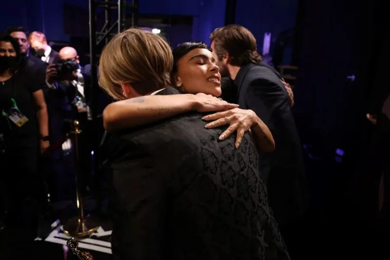 Kameralar bunları göstərmədi...