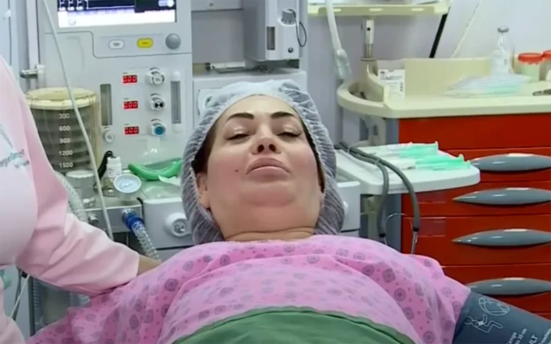 Zahidə plastik əməliyyat olundu