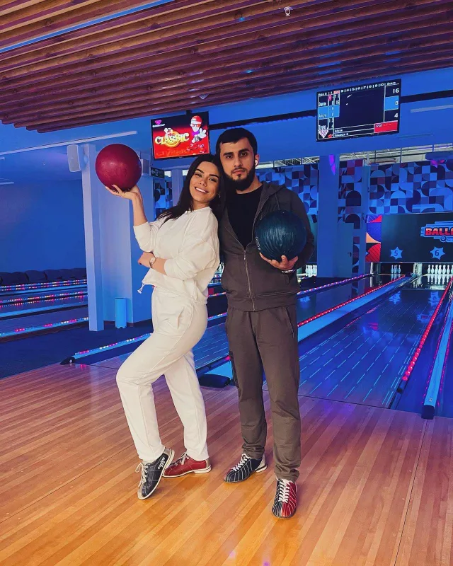 Aysunun olduğu təyyarədə problem yarandı