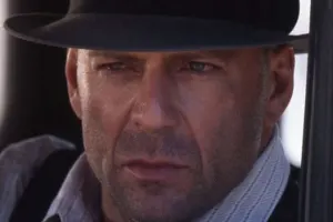 Brüs Uillis karyerasını bitirdi