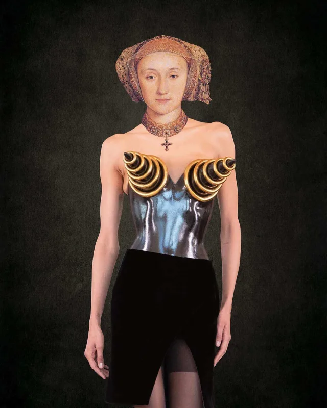 Geyimlərini məşhur əsərlərlə kombinə etdilər