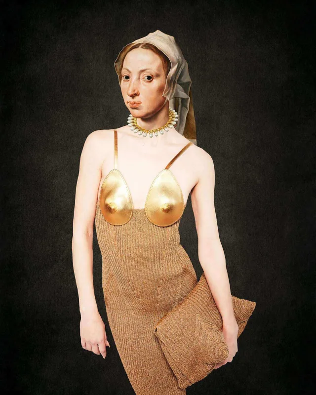 Geyimlərini məşhur əsərlərlə kombinə etdilər