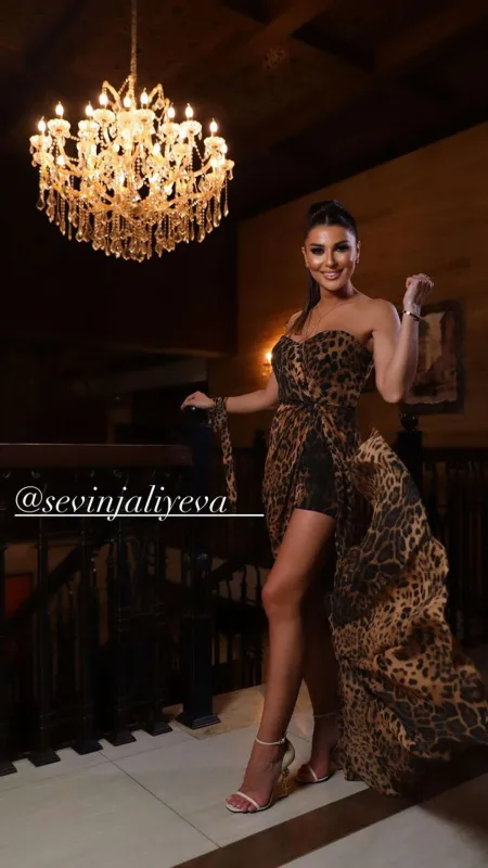 Sevinc 36 yaşını qeyd etdi