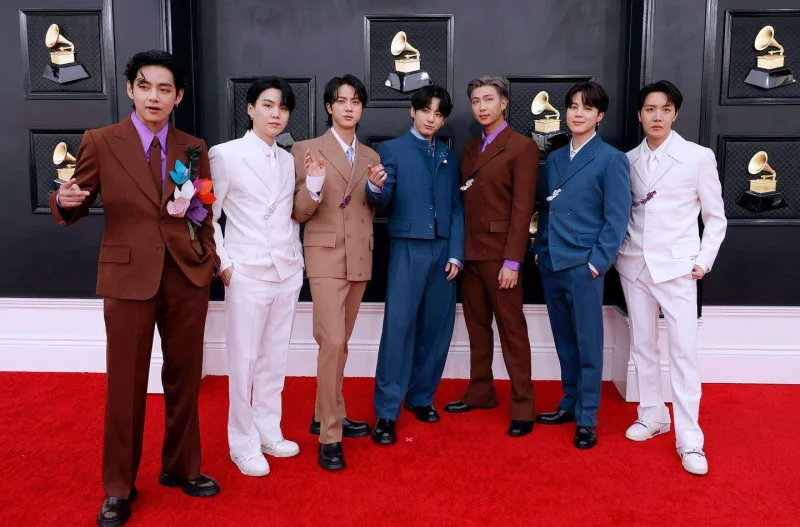 “Qremmi”nin qırmızı xalısında dəb yarışı