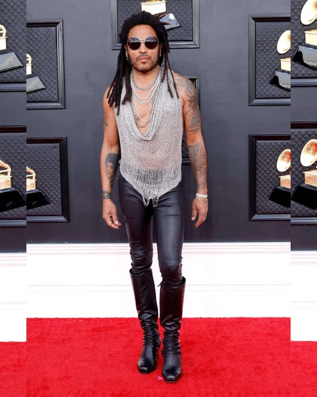 “Qremmi”nin qırmızı xalısında dəb yarışı