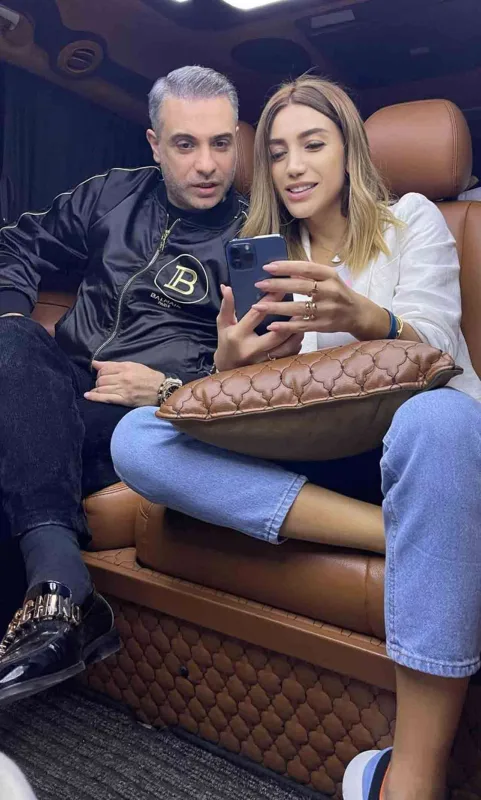 Röya Türkiyəyə getdi