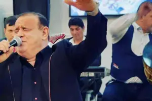 İranda Tacirin başından pul səpdilər