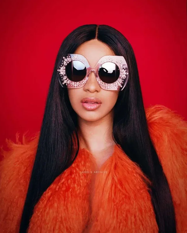 Dünya ulduzlarının “Youtube” kanalları ələ keçirildi