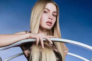 Aleyna fanatını həbs etdirir