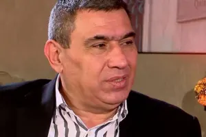 Canlı efirdə Zaurdan üzr istədi